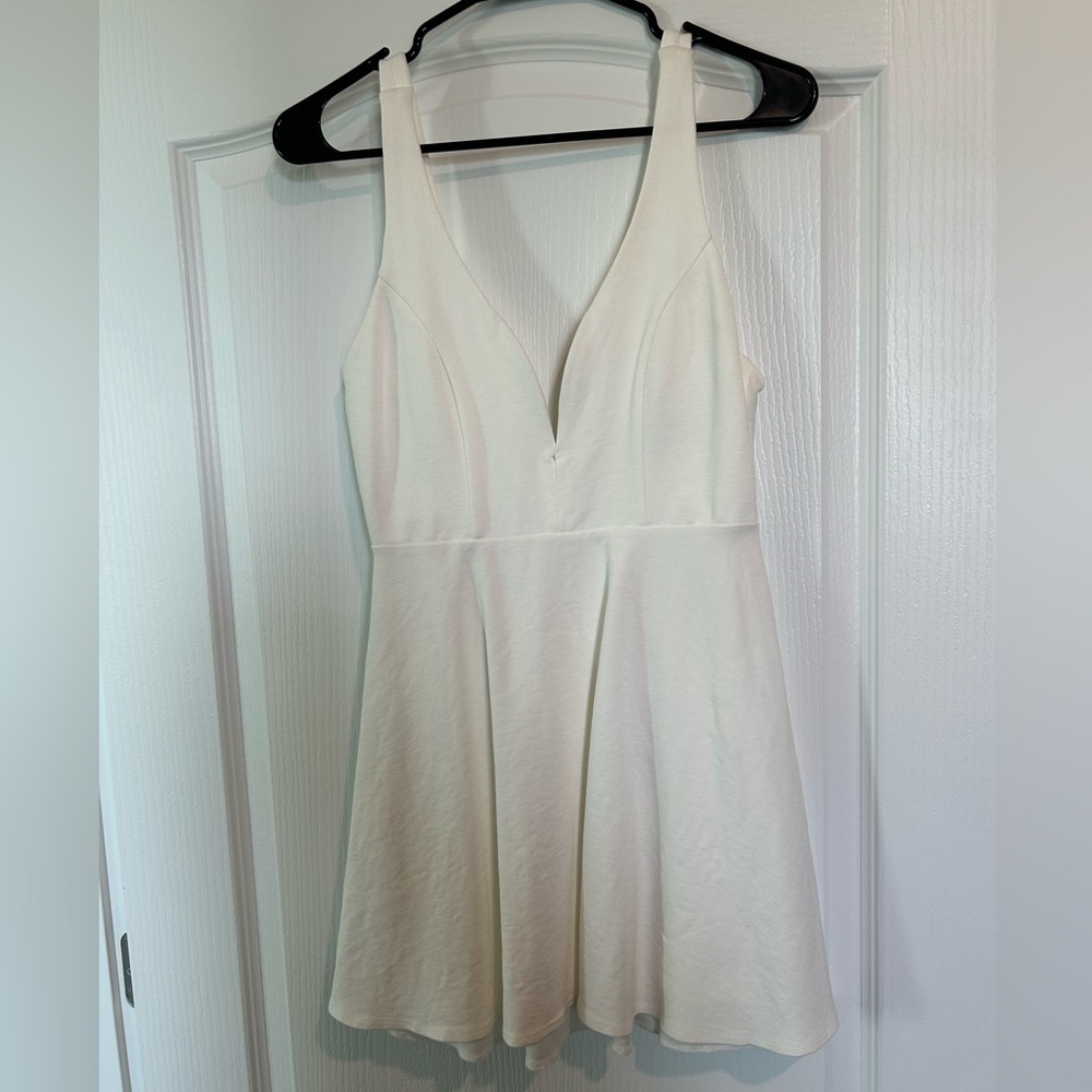 Lulu’s deep V White Sleeveless Strappy Back Dress